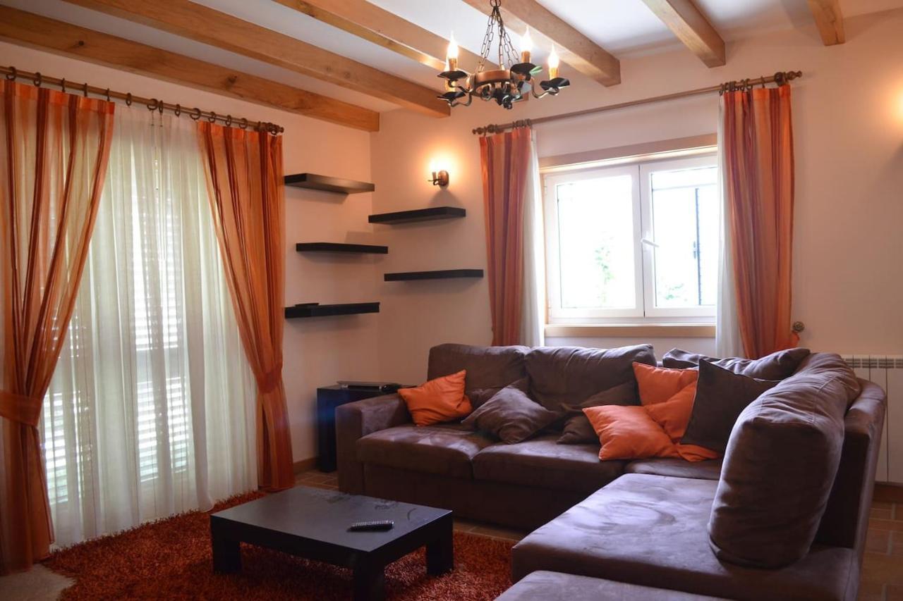 Valadas Guest House Canedo  Εξωτερικό φωτογραφία