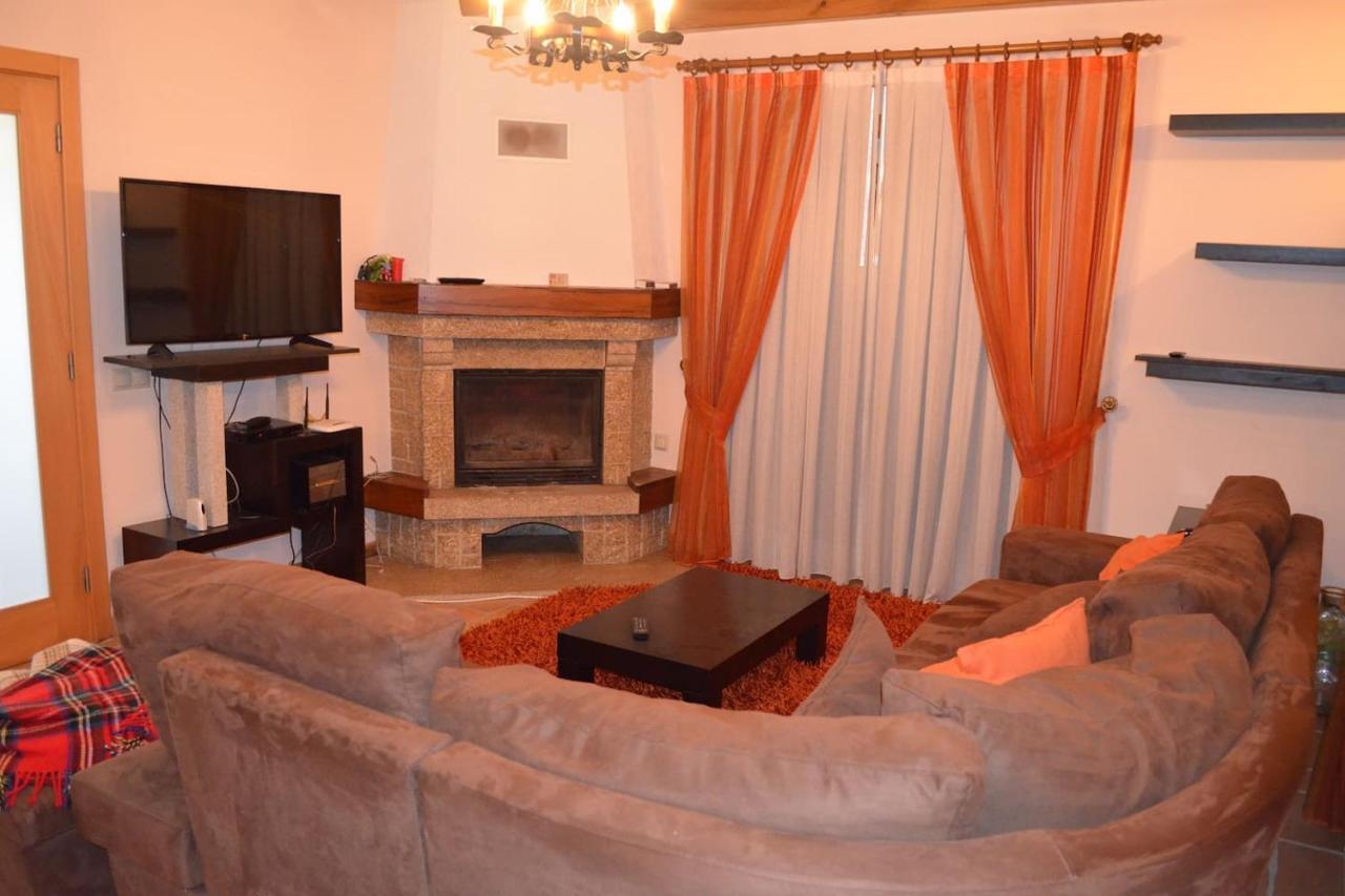 Valadas Guest House Canedo  Εξωτερικό φωτογραφία